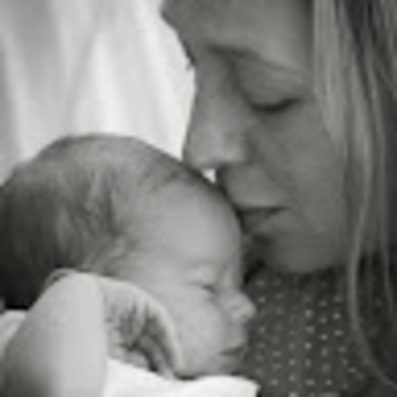 Meet your Posher, Cori - Picture 1 of 1